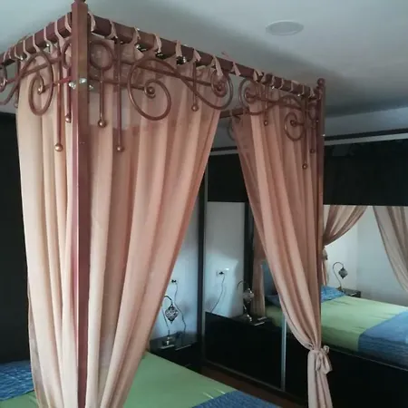 Apart Orion Mamaia *